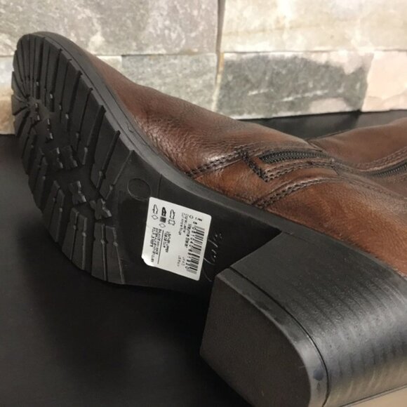 Clarks Maymie Stellar Knee High Boot (H79-O) - Picture 11 of 11